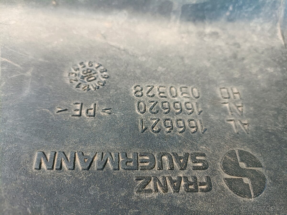 Palivová nádrž JD 6. 325l - 5