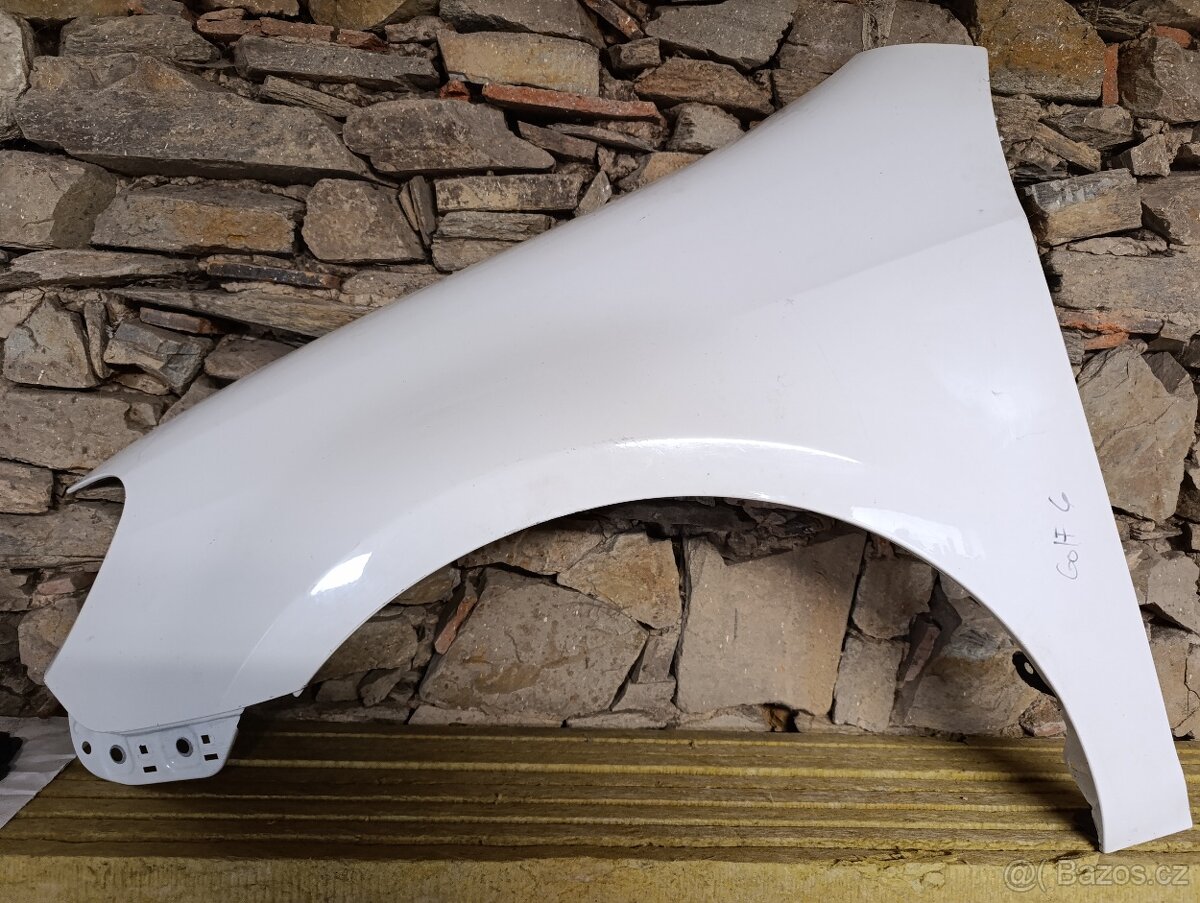 Levý přední blatník - 5