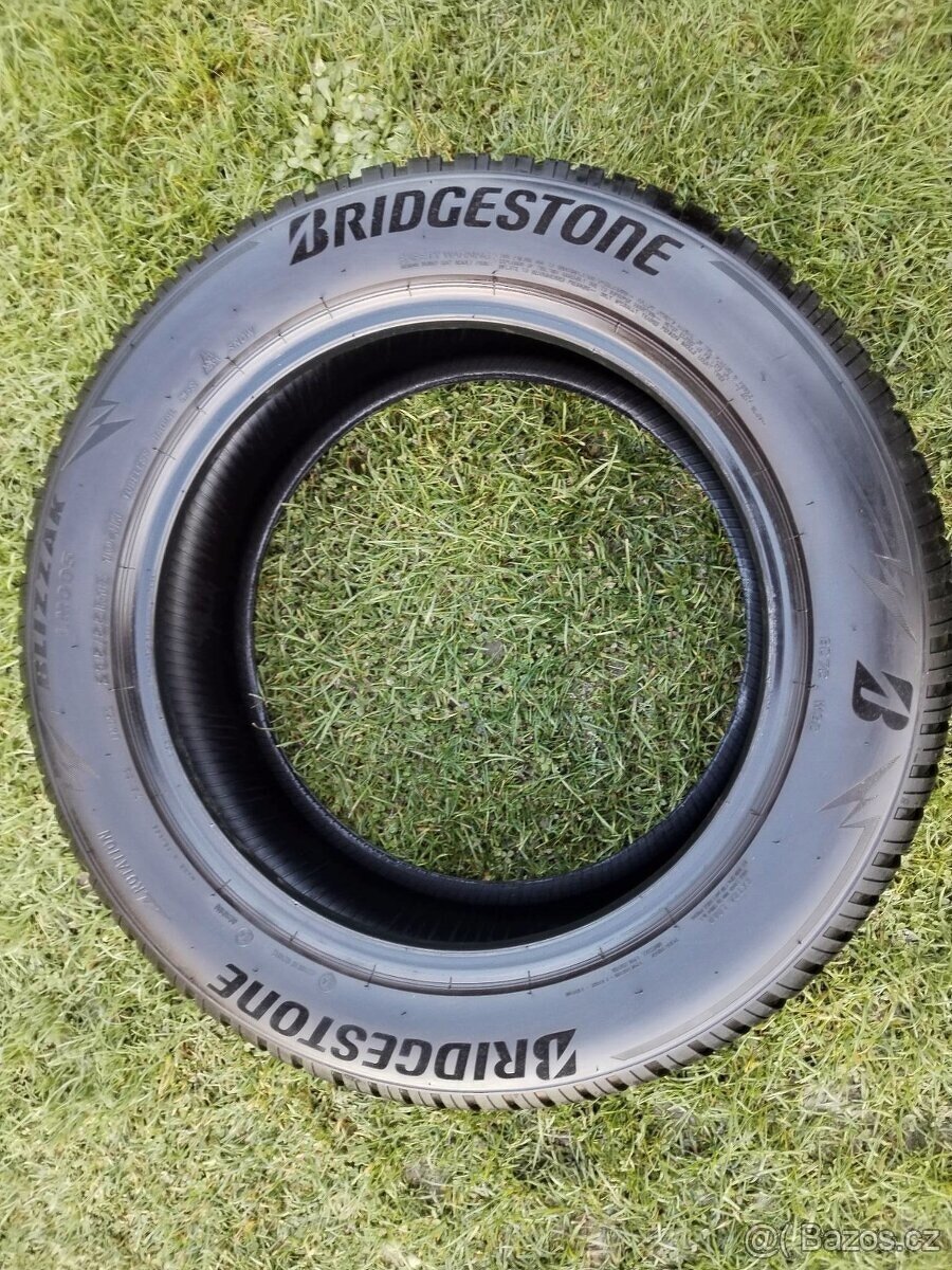 4x Zimní Bridgestone Blizzak LM005 235/55 R18 104H - 5
