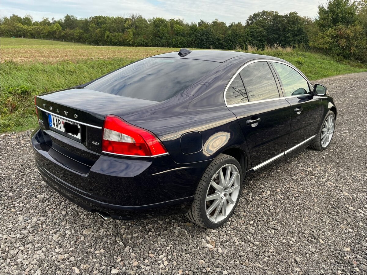 Volvo S80 V8, 2009, 4.4, 232kw - 5