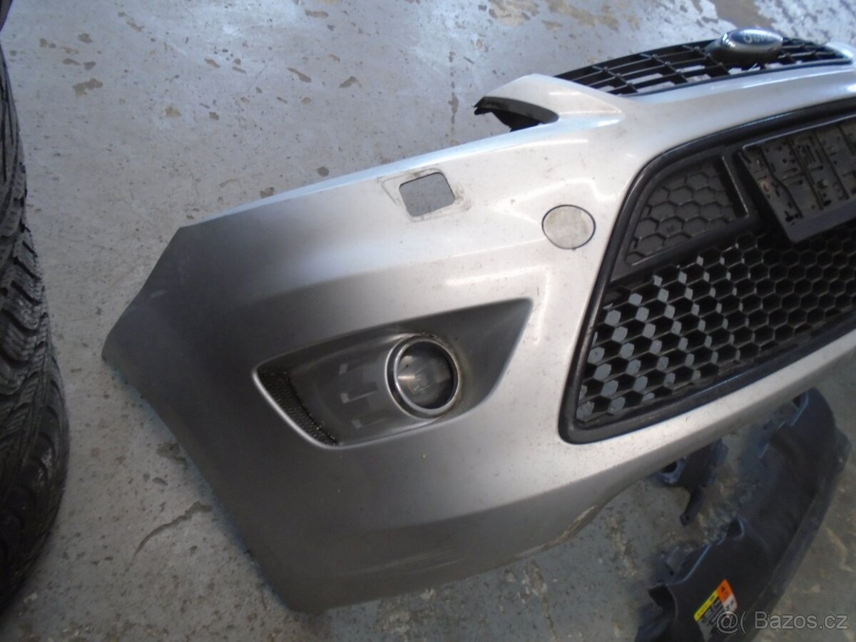 ford focus 2010 ST přední nárazník - 5