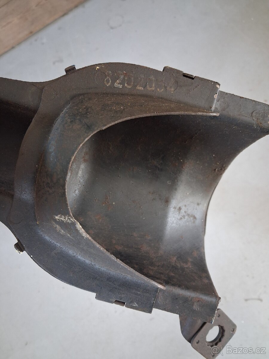 Renault 8 zadní nápravnice - 5