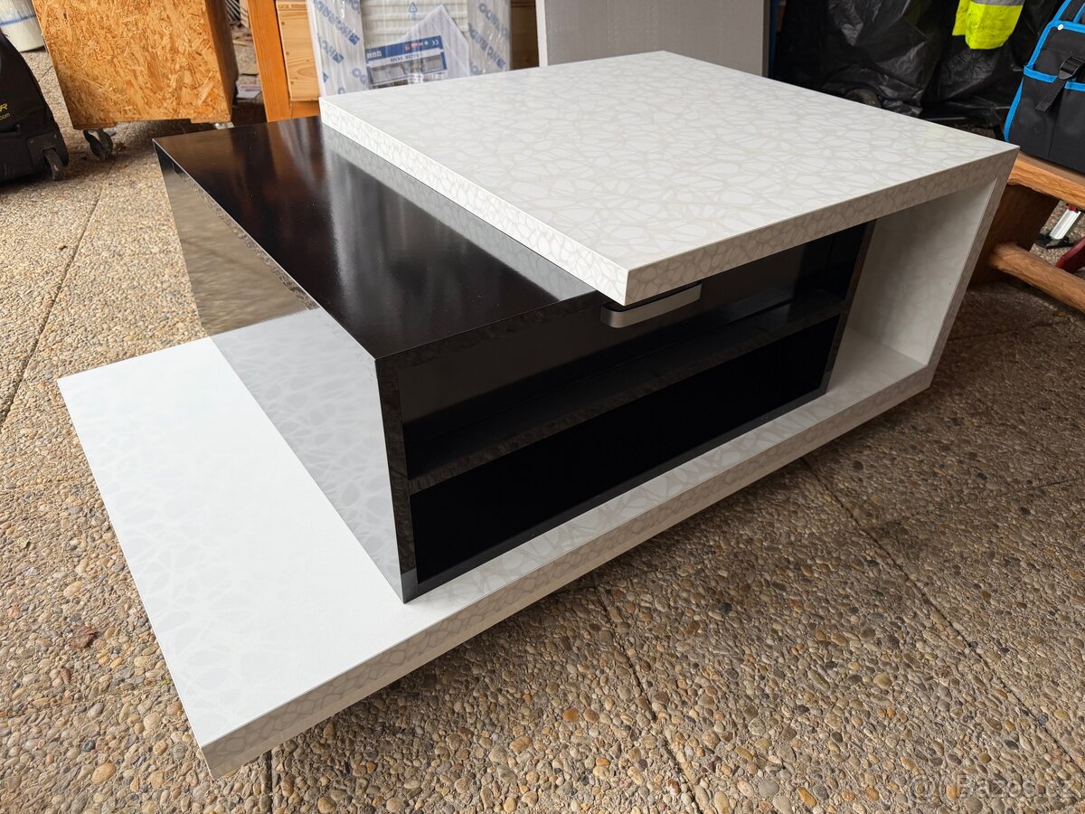 Konferencni stolek - 5