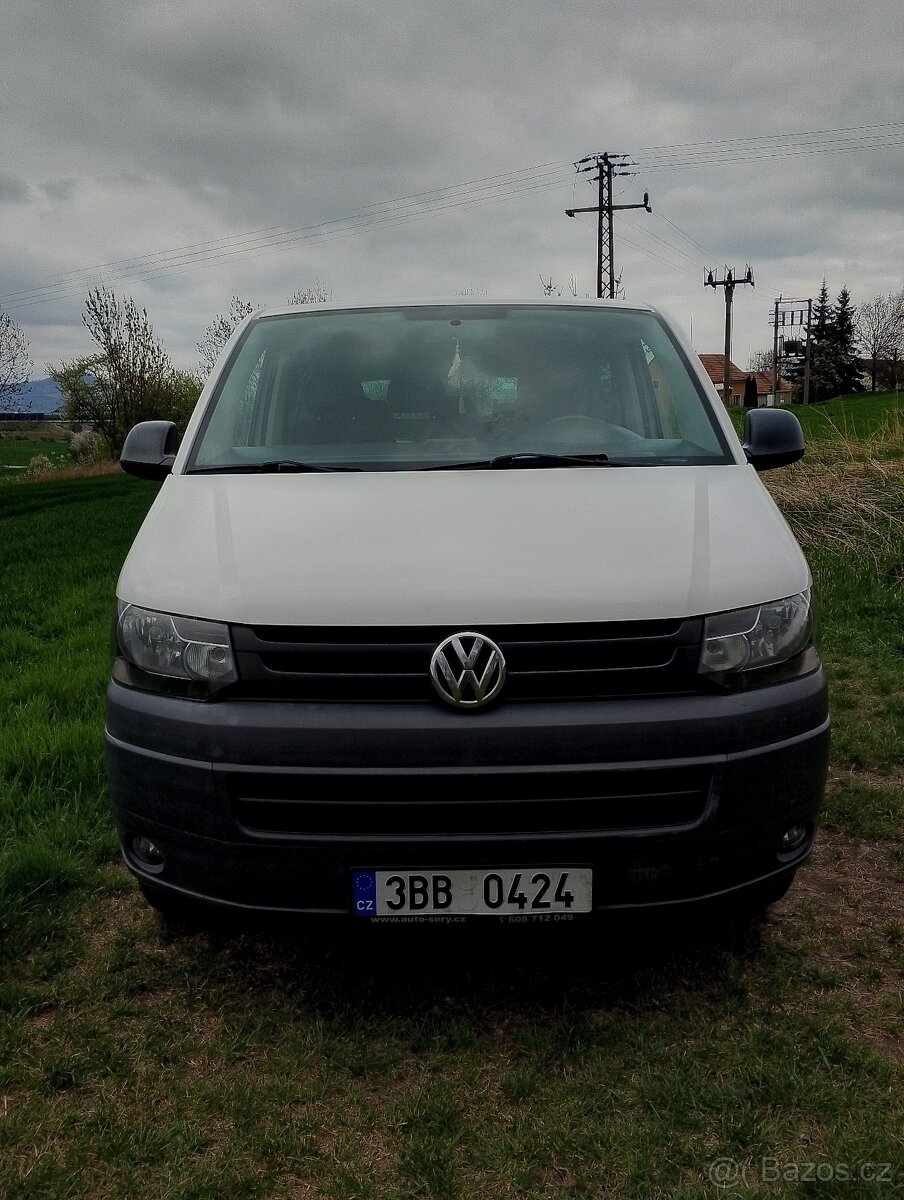 Volkswagen Caravelle 2.0 TDI T5.1 velmi zachovalý - 5