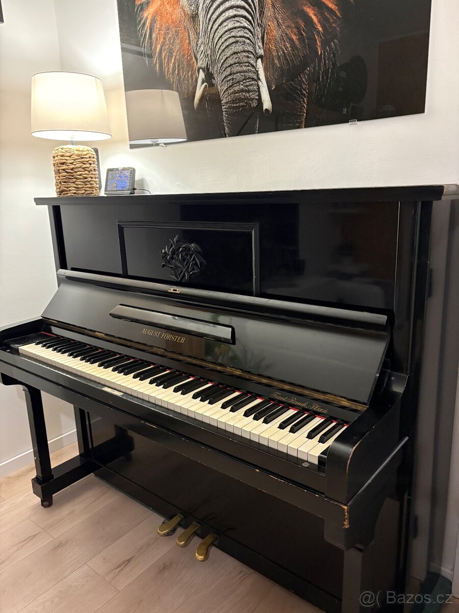 Klavír 1927 - 5