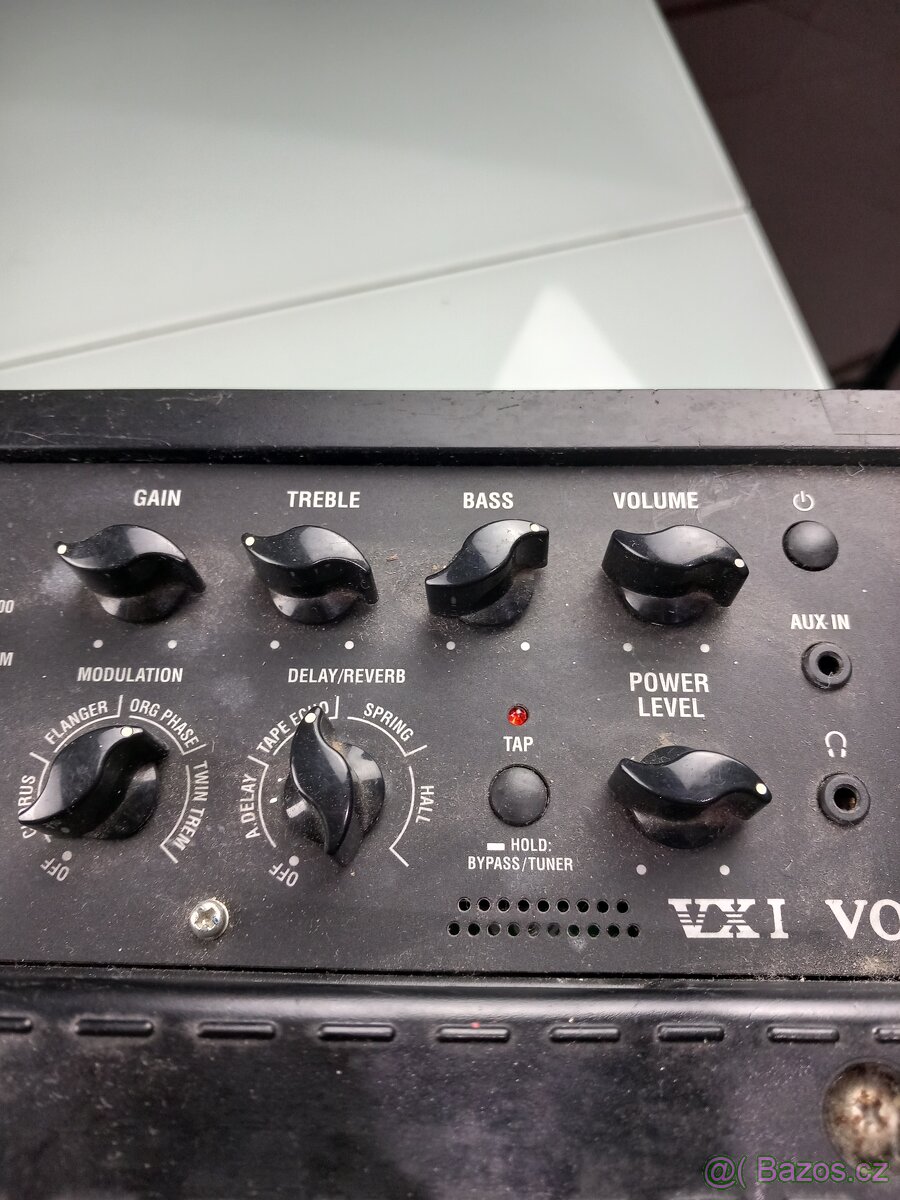 Kytarový zesilovač Vox VX I - 5