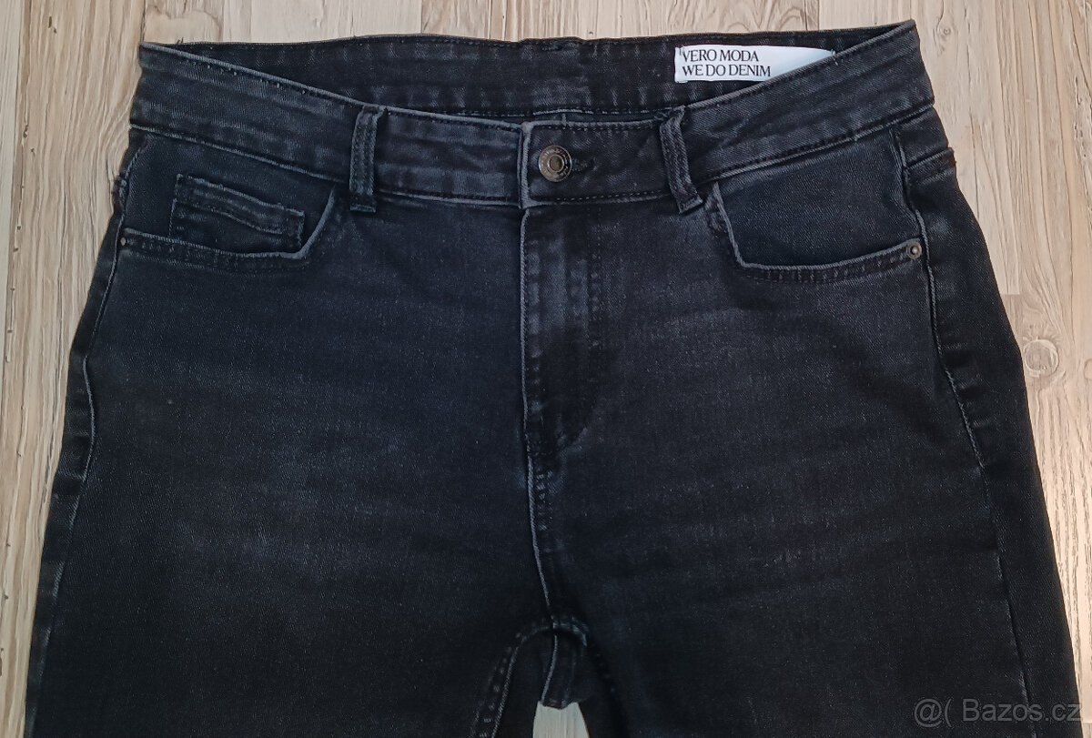 Dámské černo-šedé bootcut džíny Vero Moda - vel. M - 5
