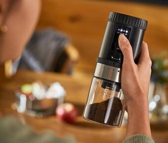 Kávovar Tchibo Lapressa černý + akumlýnek - 5