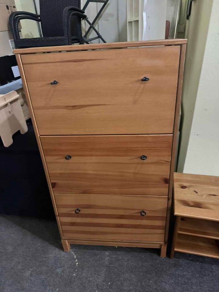 Pěkná Předsíňová sestava Ikea Leskvik skříň, botník , lavičk - 5