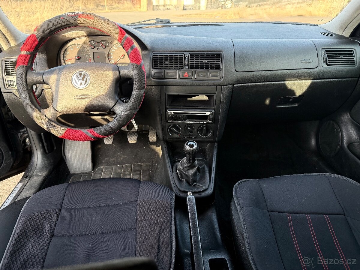 Volkswagen Golf IV - 5