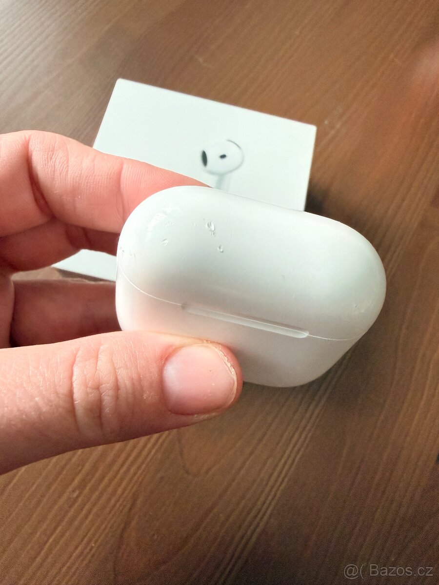 Apple AirPods - 5