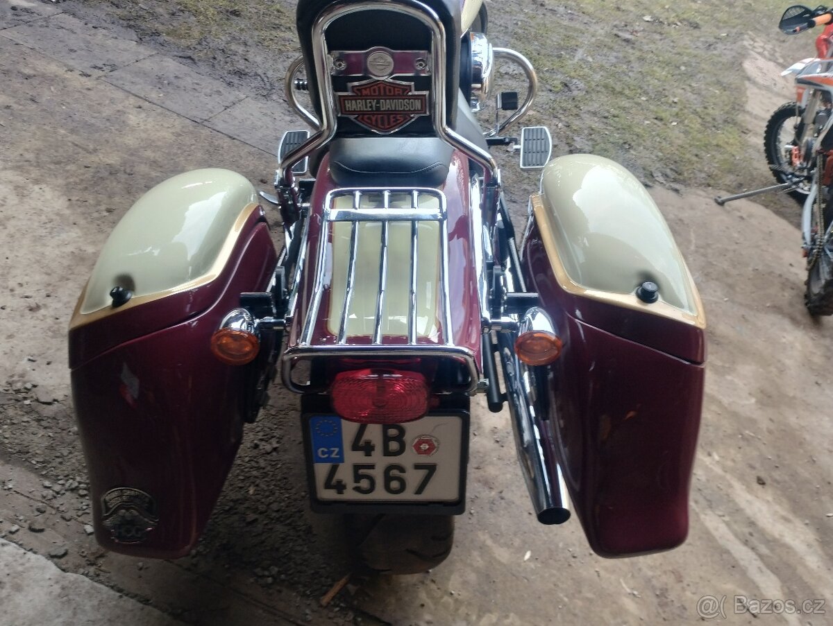 Harley Davidson softail Custom - 5
