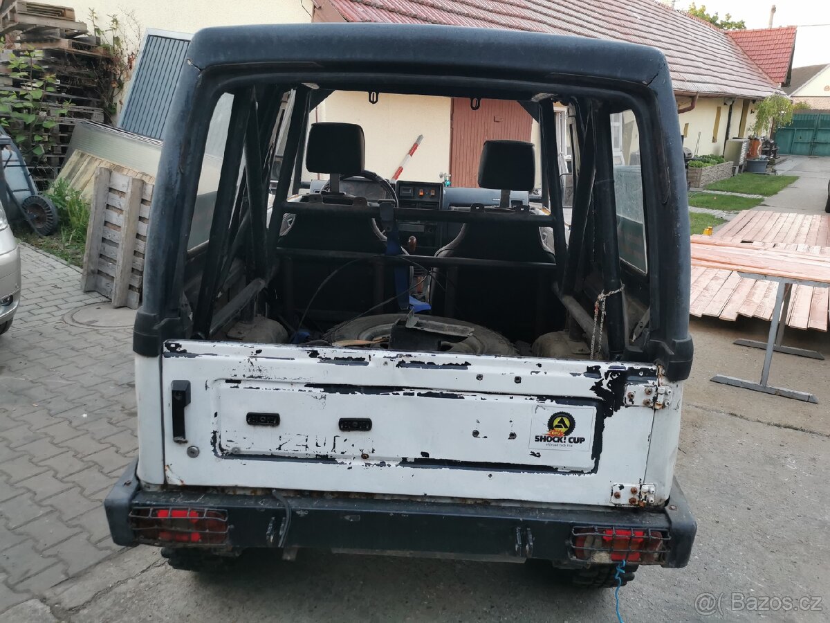 Suzuki Samurai