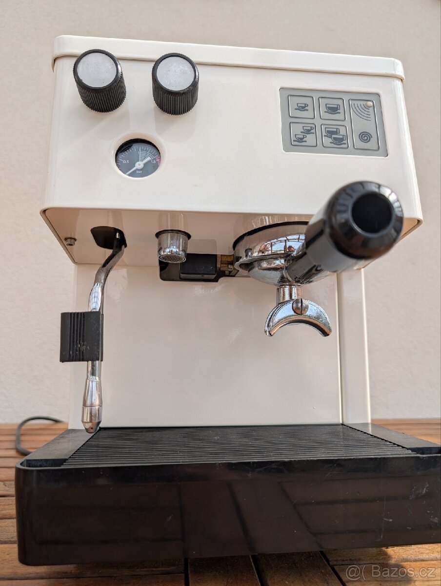 Pákový kávovar Carimali Alfa - 5