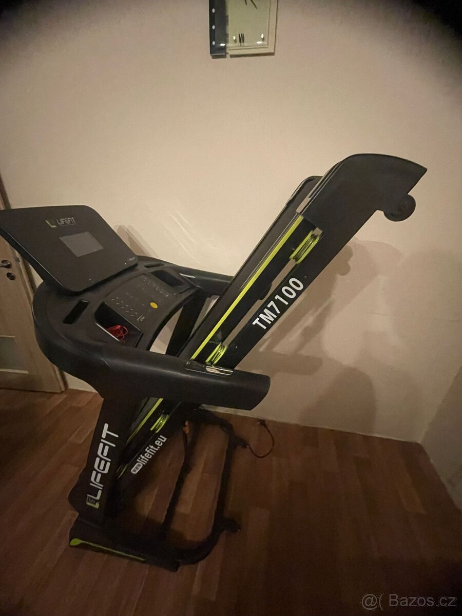 Běhací pás Livefit TM7100 - 5
