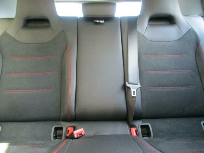 Mercedes-Benz A 35 AMG 4M Pano, Ambi-Bel., Navi, Multibeam - 5