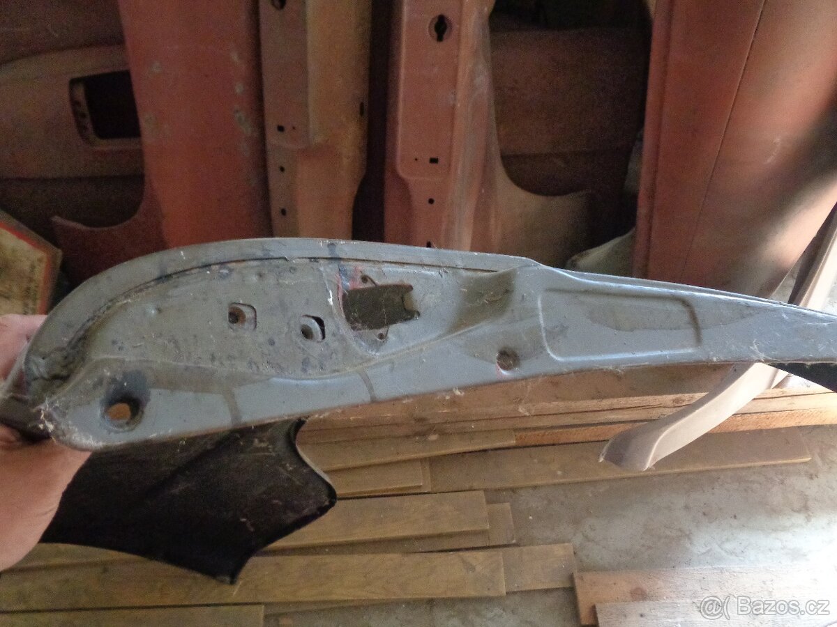 Škoda 100 110 nove zadni blatniky original - 5
