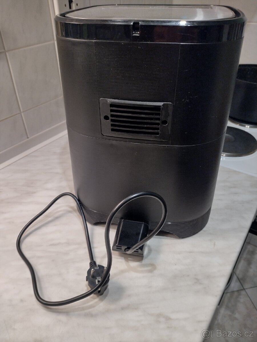 Horkovzdušná trouba Tefal. - 5