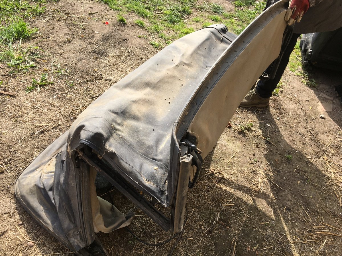 Ford Escort Cabrio střecha vinyl - 5