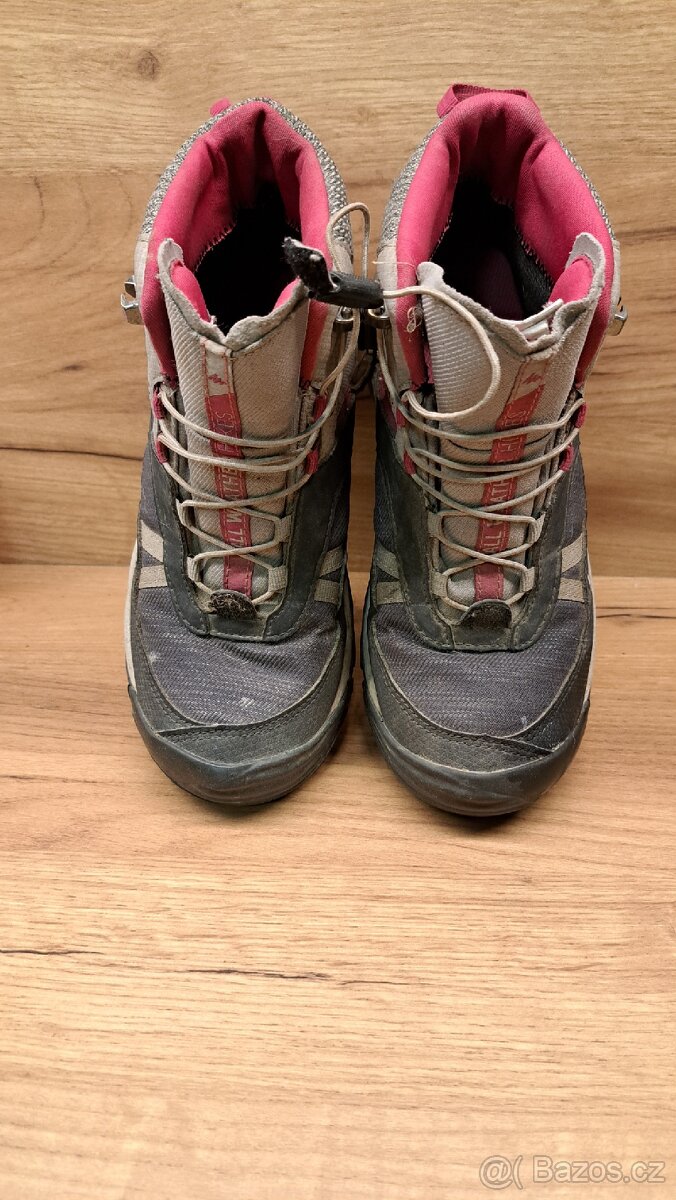 Dětské turisticke boty Quechua, vel.36/ 22,5cm - 5