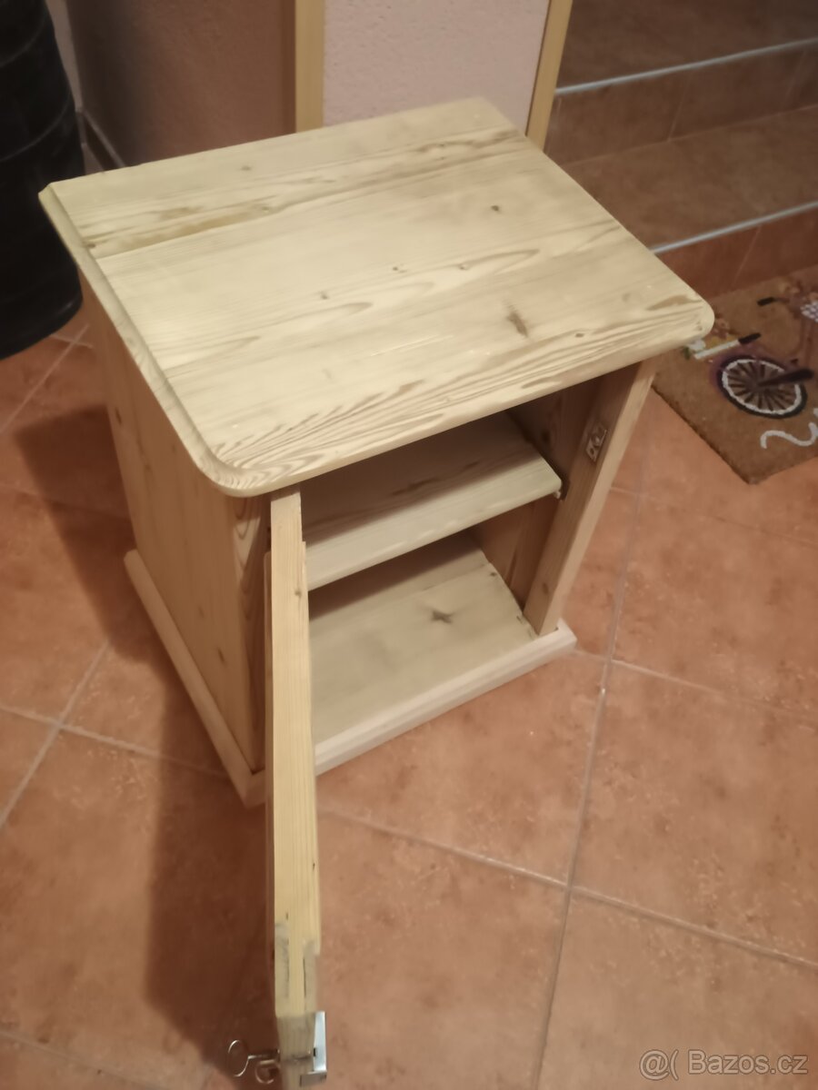 smrkový stolek - 5