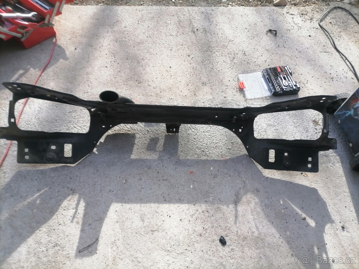 přední čelo na Peugeot 306 cabrio - 5