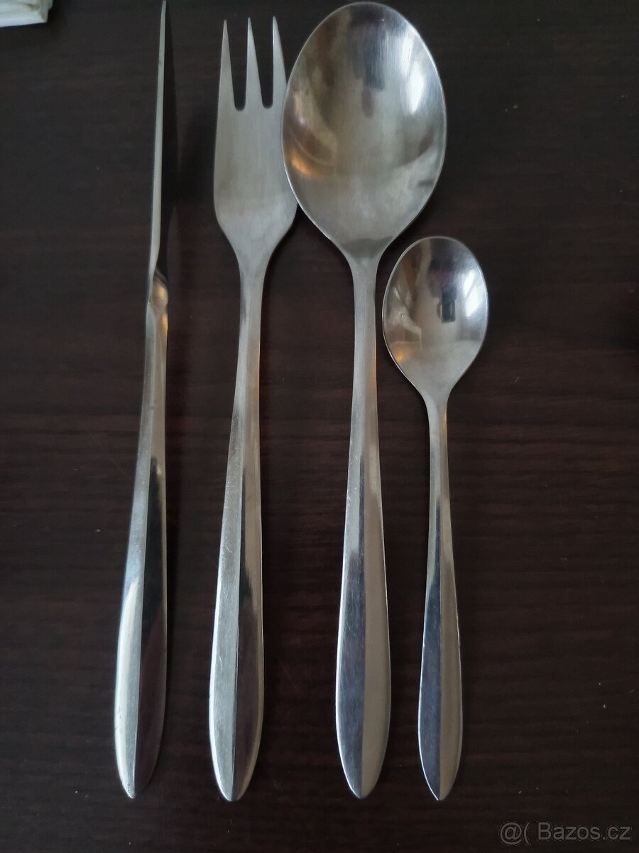 RETRO PRIBORY MONTREAL - 5