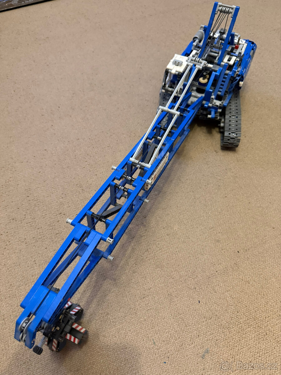 Lego Technic 42042 Pásový jeřáb - 5