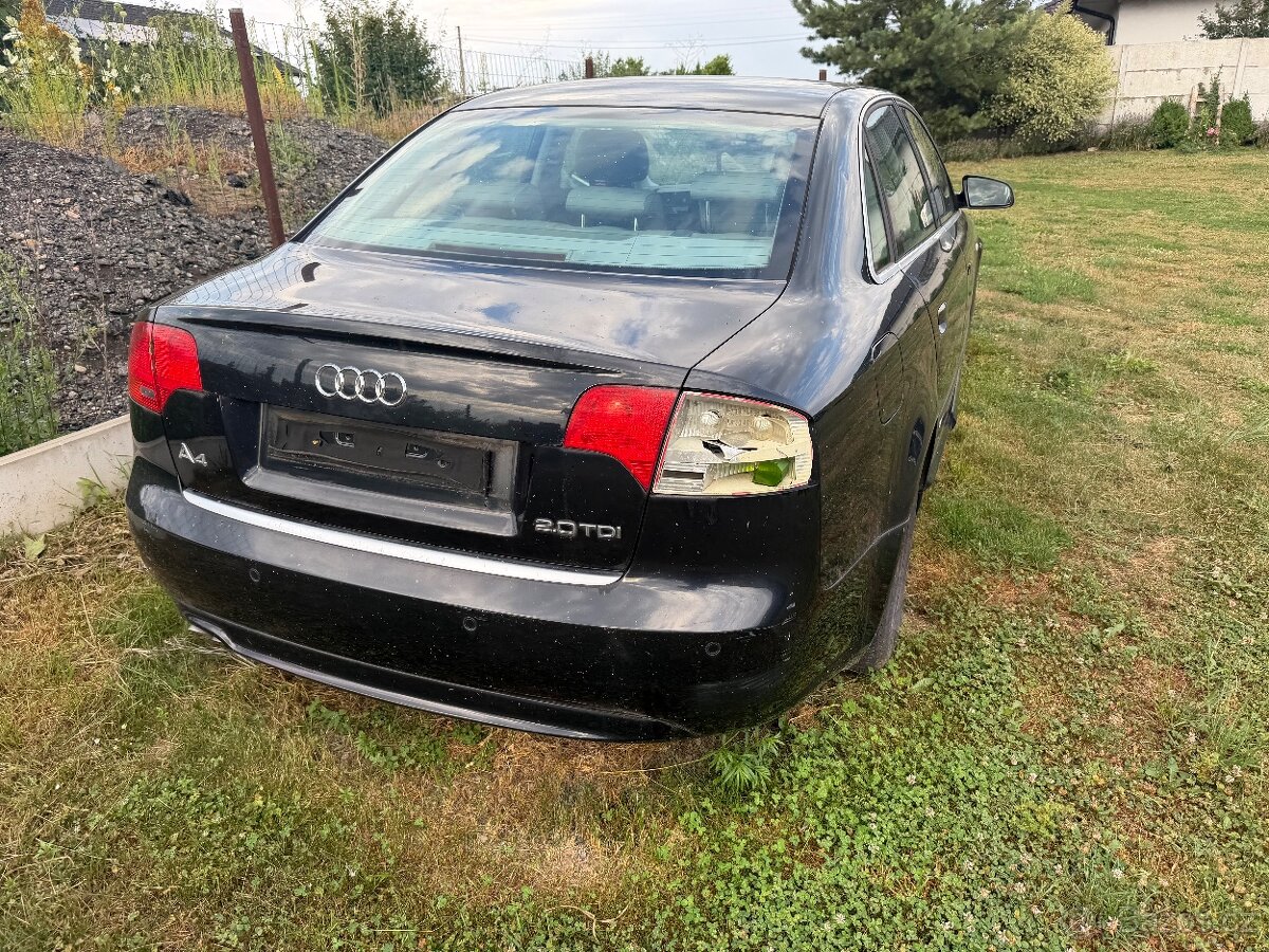 Prodám nepojízdnou A4, kód motoru BRE - 5