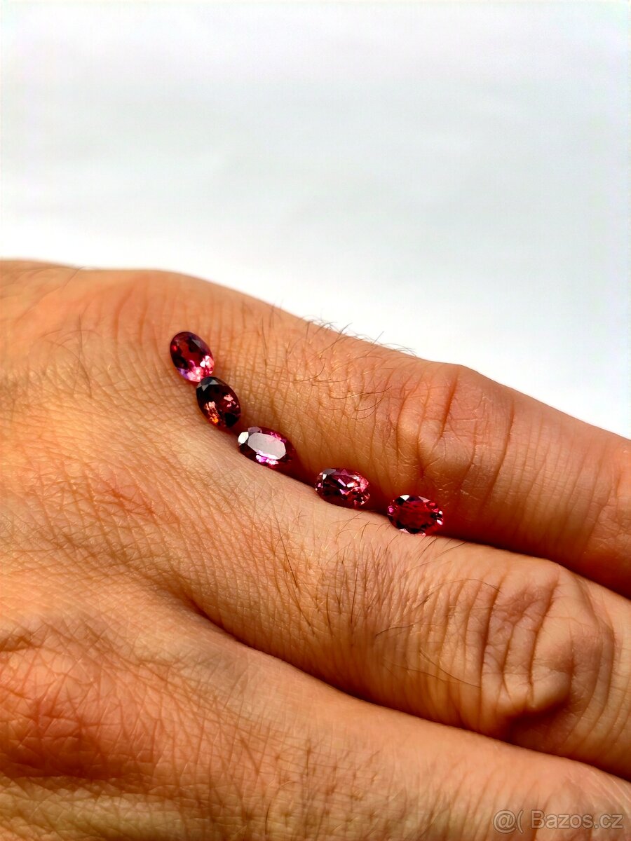 Turmaliny-lot-2,18 ct. - 5