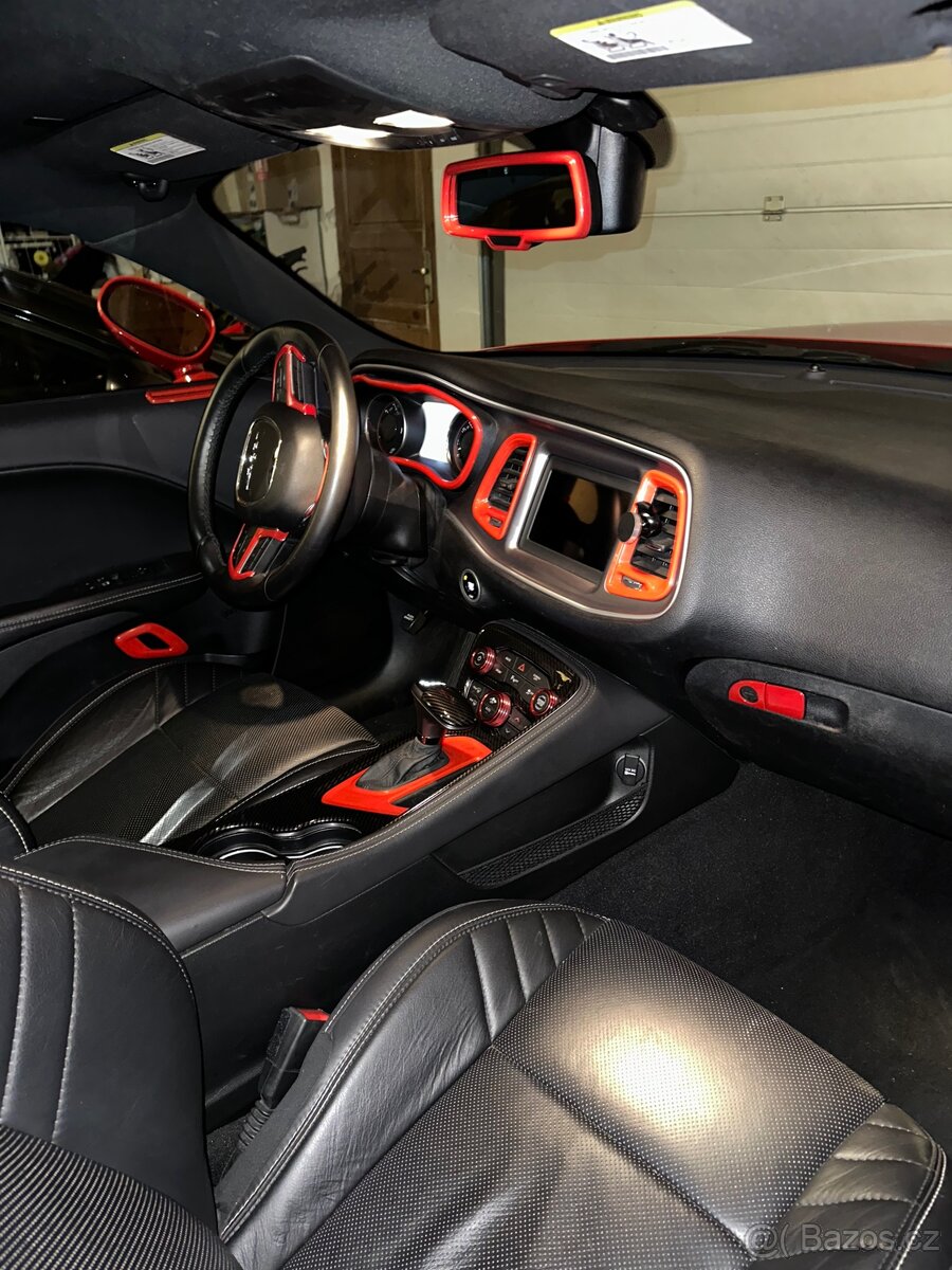 Dodge Challenger 5.7 V8 HEMI R/T WIDEBODY - 5