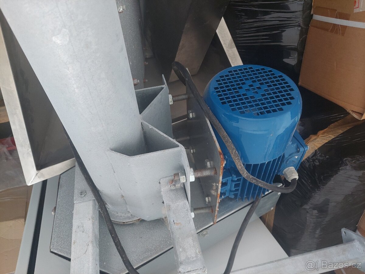 Prodám Extruder FARMET FE 250 CLEVER MAX-WFM - 5