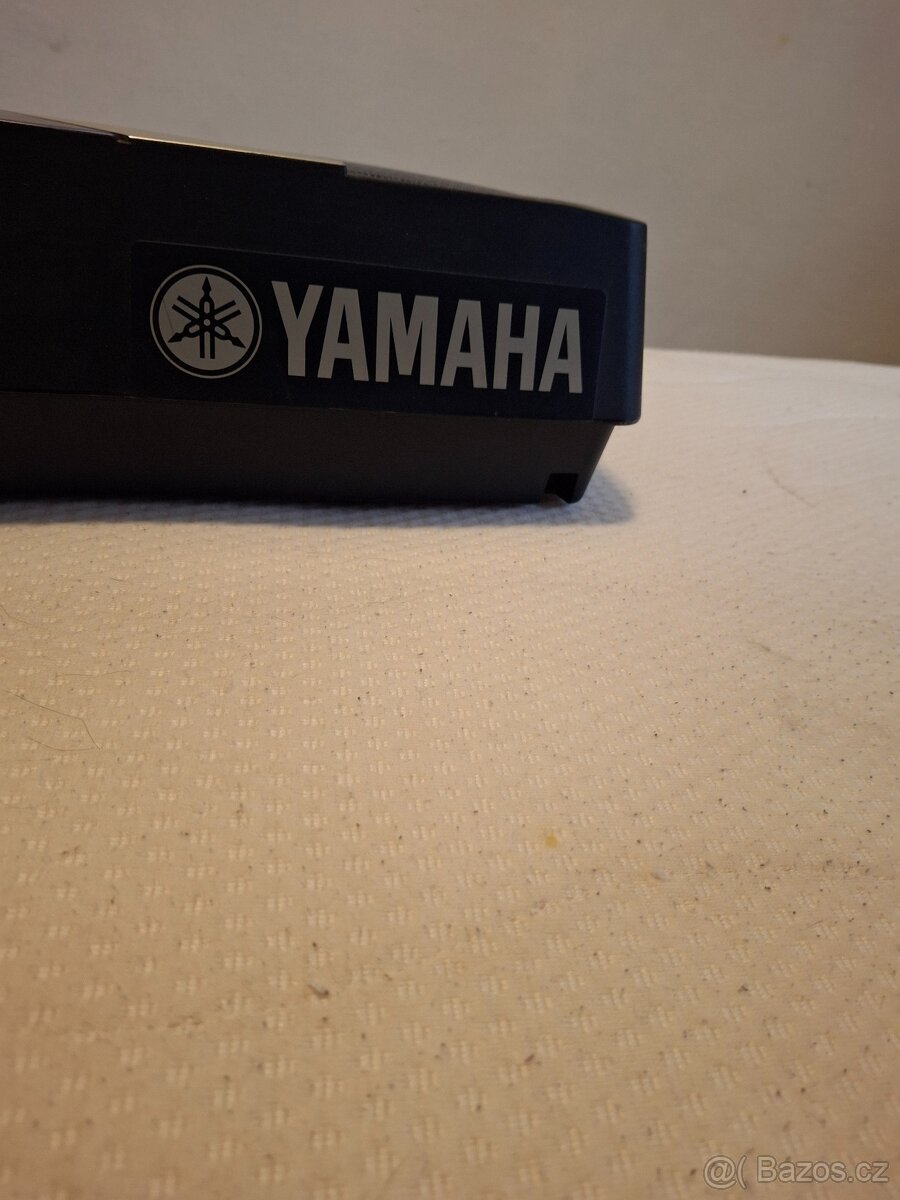 Prodám klávesy Yamaha - 5