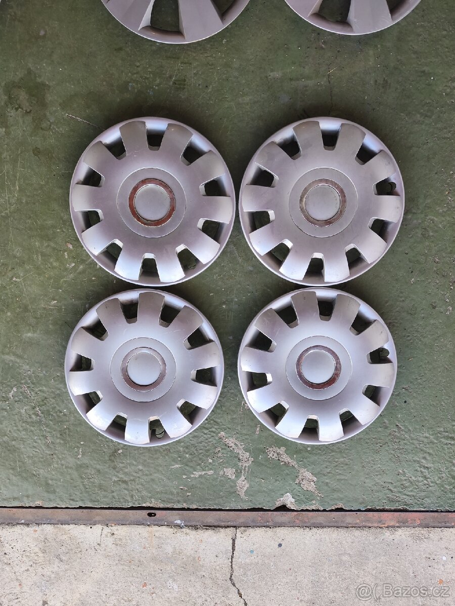 Sady origo krytů kol Vw, Škoda, Nissan 15" a 16" viz. foto - 5