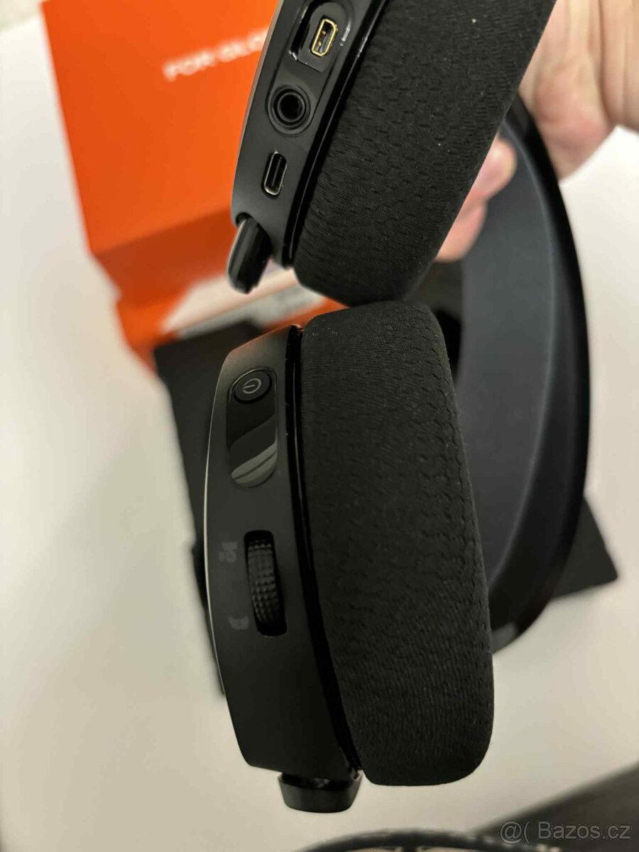 Sluchátka SteelSeries Arctis Nova 7+ - 5