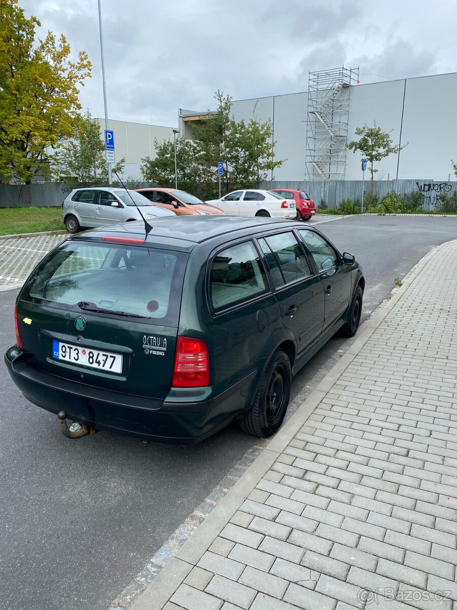 Škoda Octavia 1 Combi Prodám veškeré náhradní díly - 5