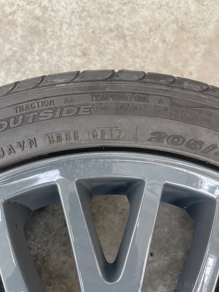 Prodám letní sadu kol R16 + pneu - 5