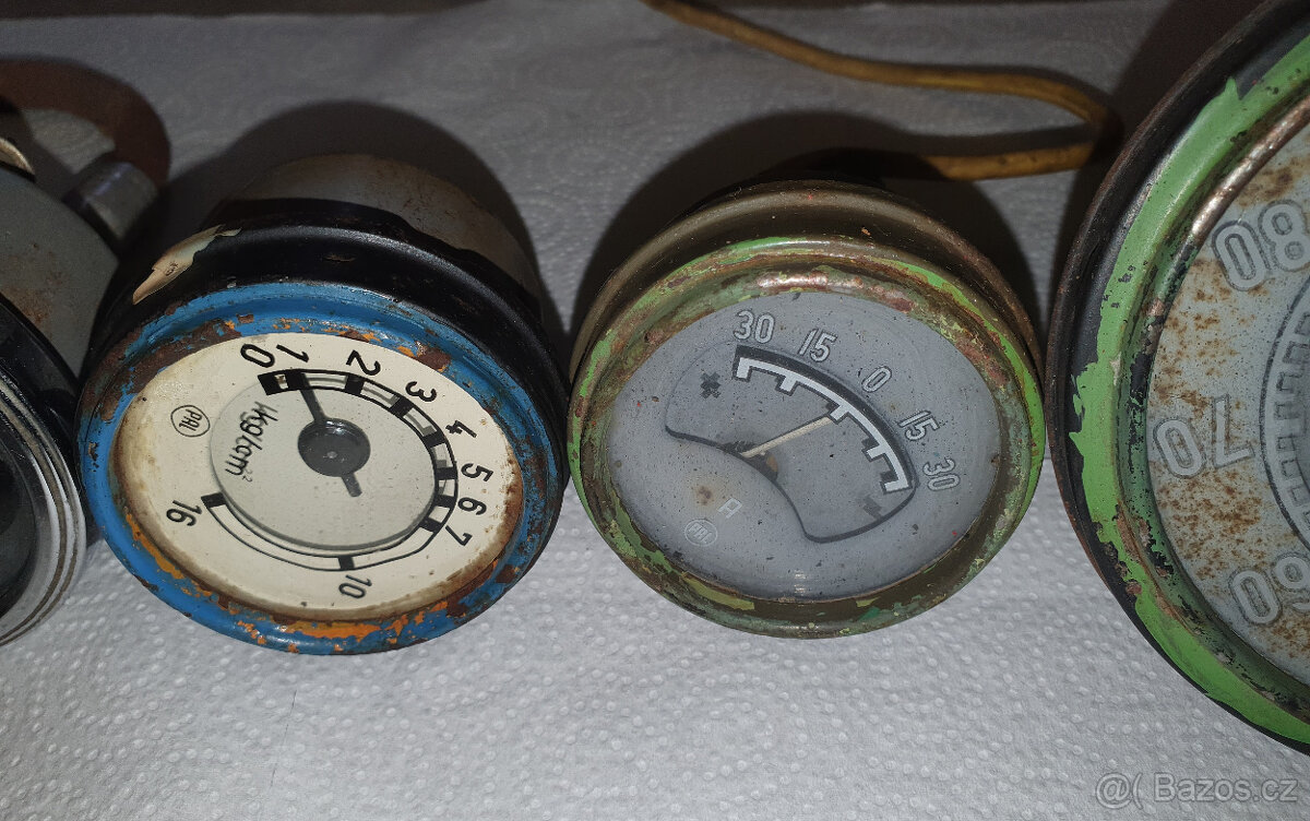 Budíky Škoda Tatra Praga - 5