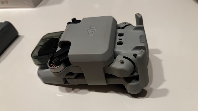 Dron DJI Mini 2 Fly More Combo - 5