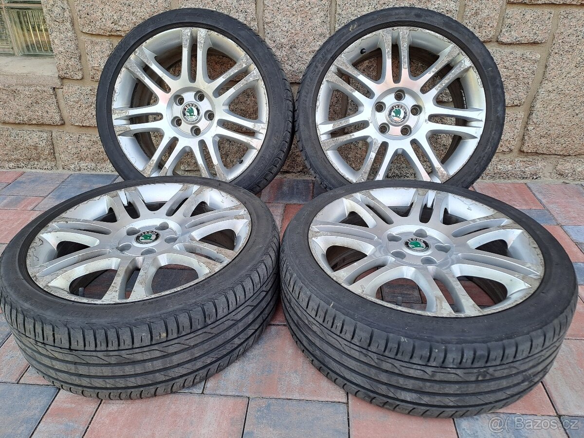 Kola Themisto Superb 2 R18 225/40 - 5