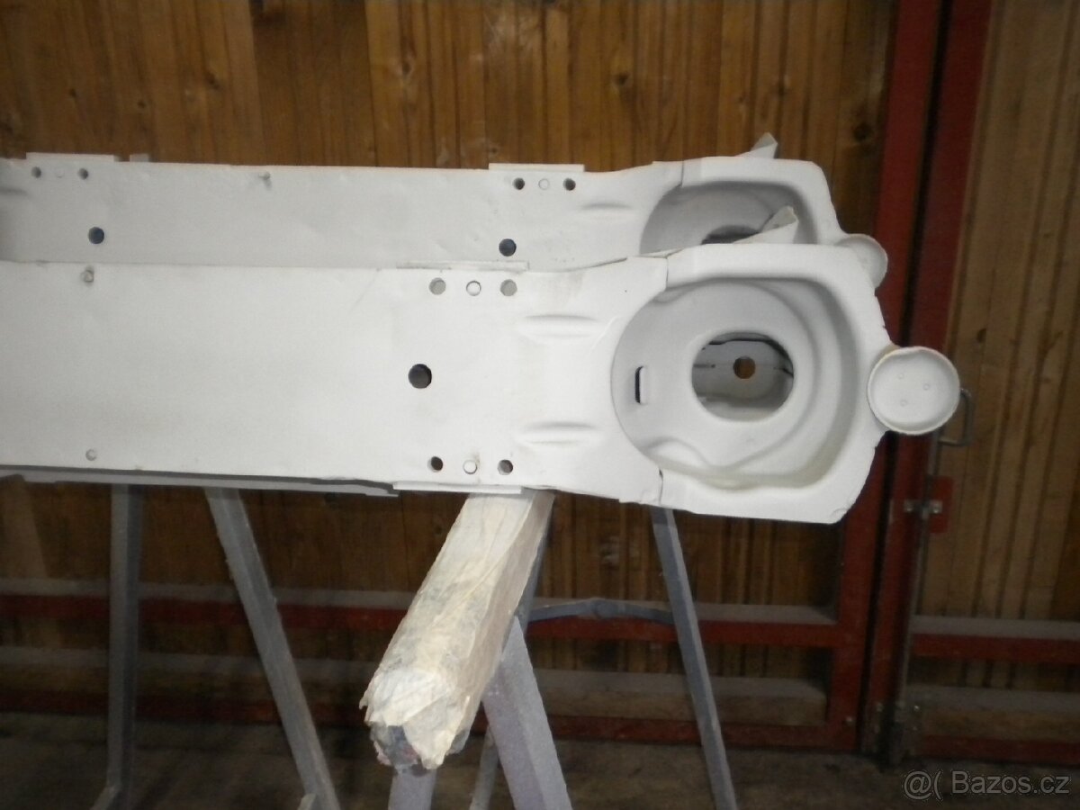 Přední náprava - díly Renault 8 - 5