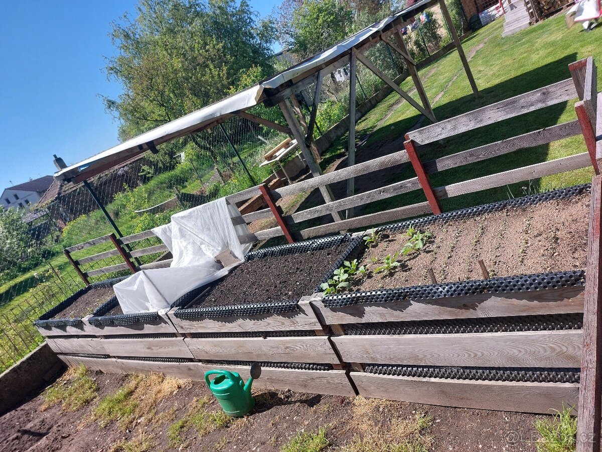 Vyvýšený záhon - 5