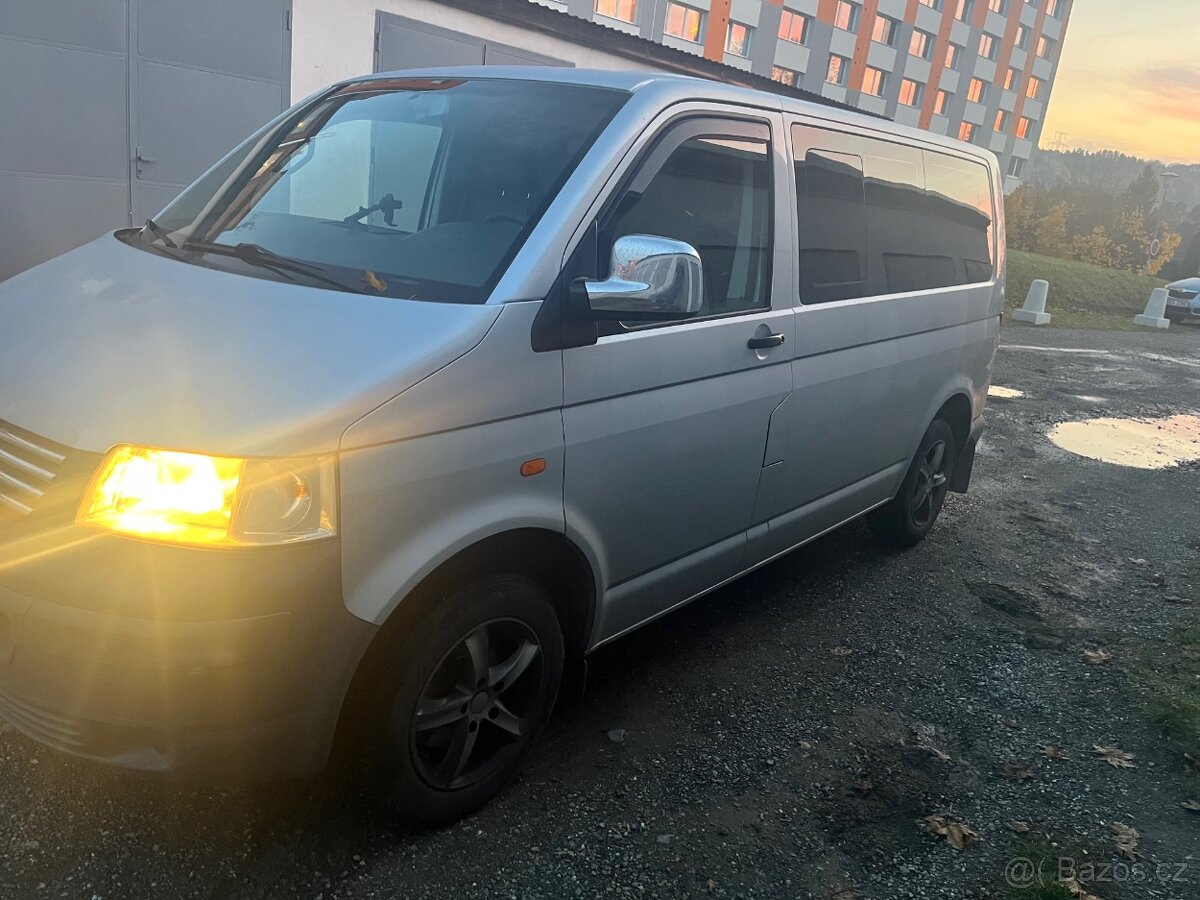 Volkswagen Transportér T5 1.9 - 5