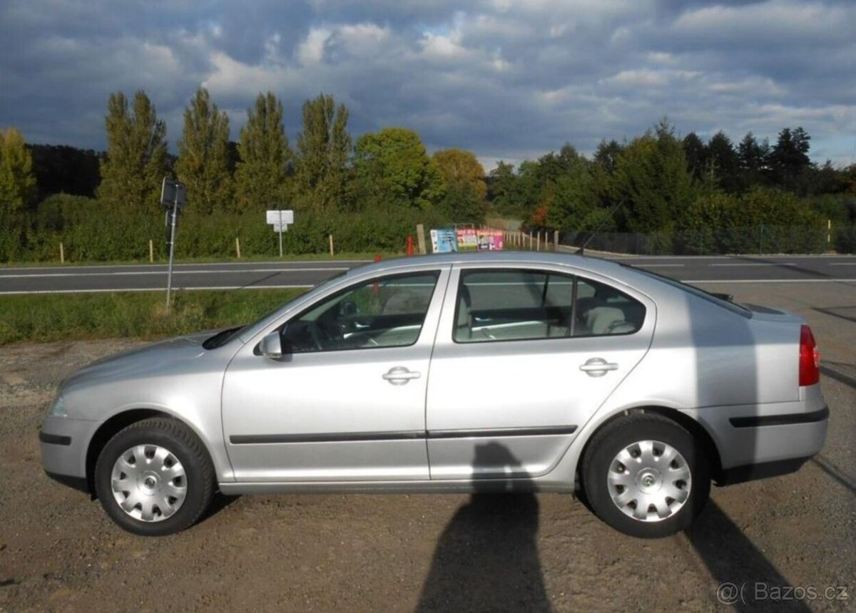 Škoda Octavia 1,6 i 75 kW DIGIKLIMA Serviska benzín - 5