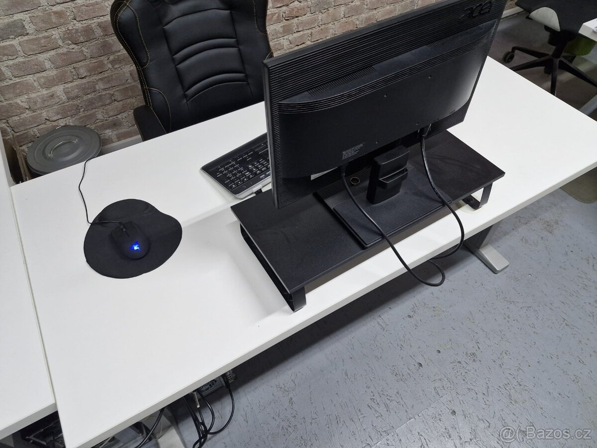 Kancelářský nastavitelný stůl se šuplíky - 5
