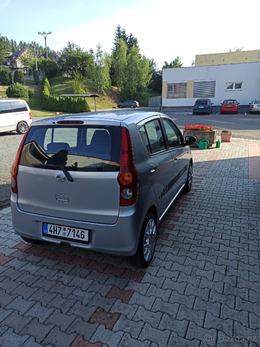 Daihatsu Cuore VII (L275) 1.0 - 5