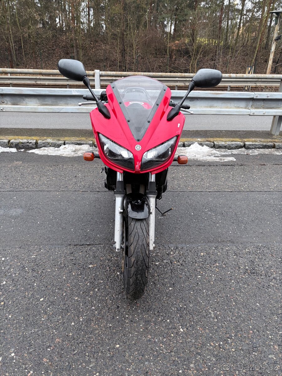 Yamaha Fzs 600 - 5