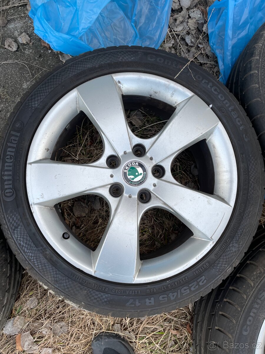 Prodám alu kola s pneu 225/45 r17 - 5