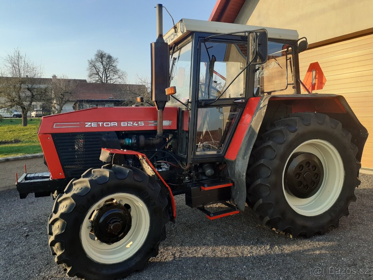 Prodám kolový traktor Zetor Crystal 8245 - 5