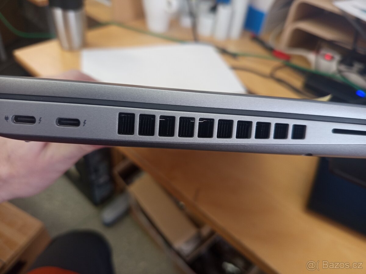 DELL Latitude 5521 - 5